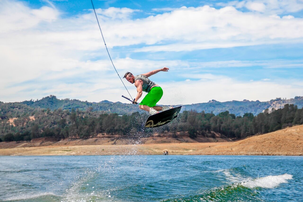 wakeboarding-pixabay